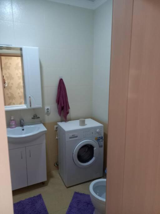 уютная комфорт класса76 Apartment Nur-Sultan (Astana)